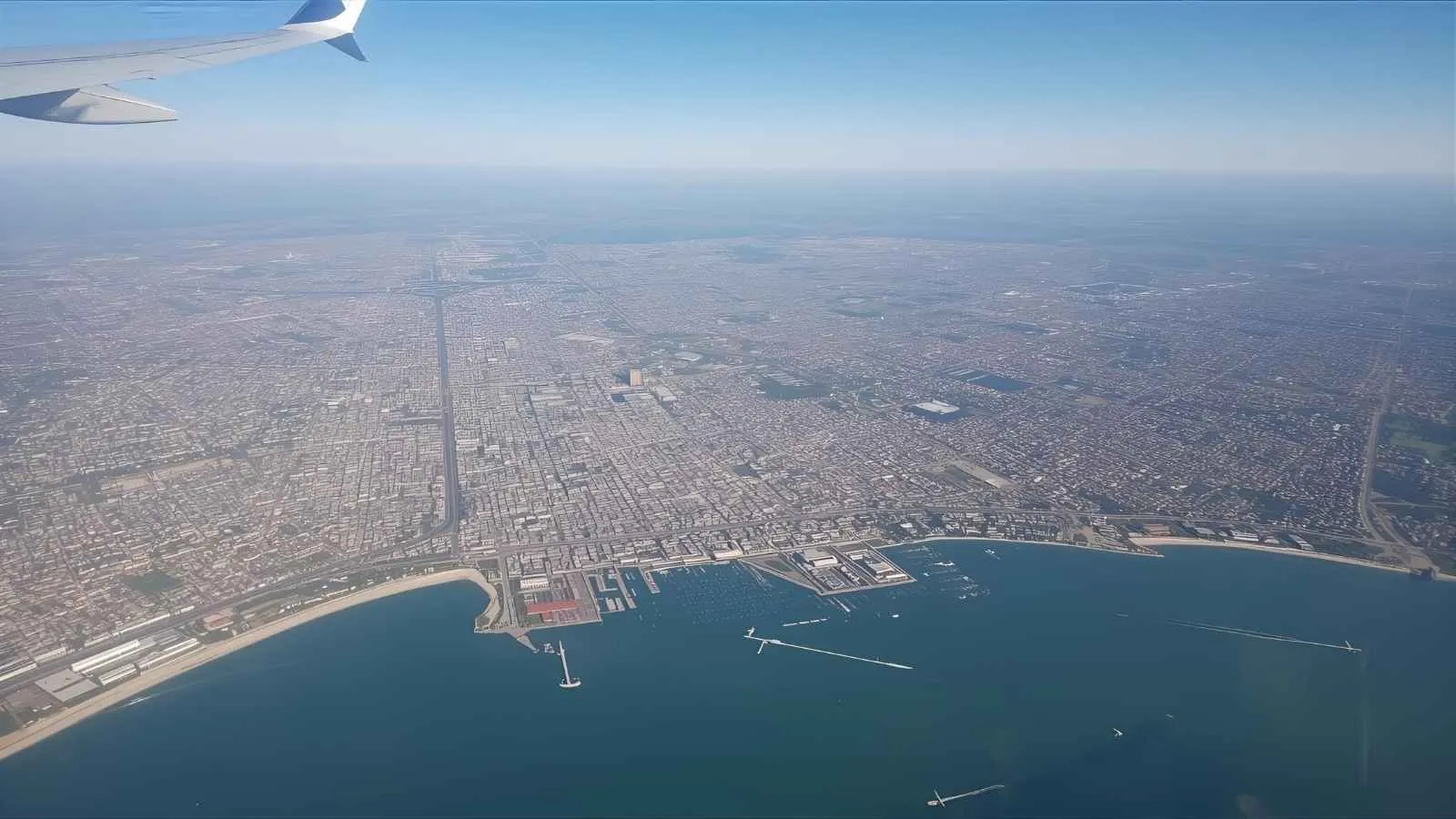 You are currently viewing Plane Puns That Will Have You Flying with Laughter ✈️